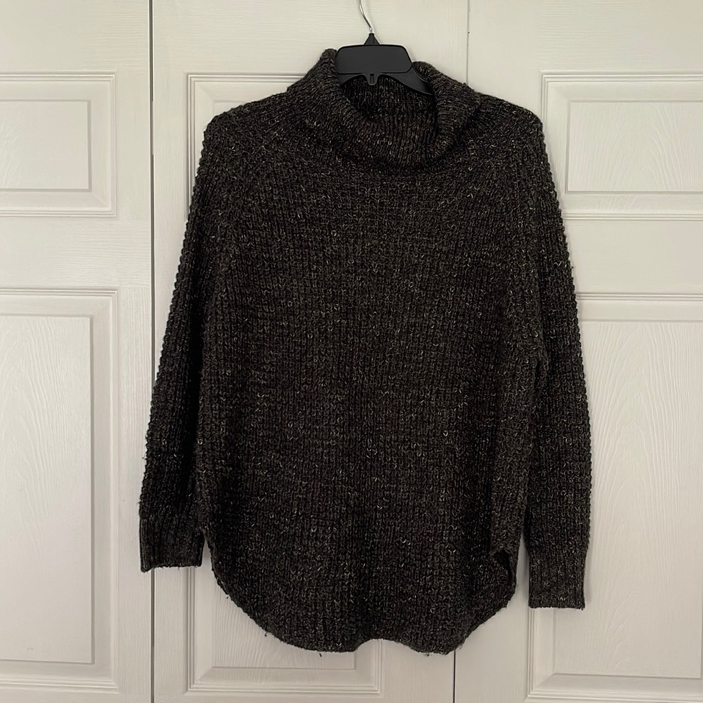 Free People women’s sweater dark green/blue size M